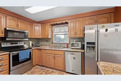 462 Fairlane Blvd, New Galilee, PA 16141 - Photo 18