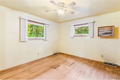 207 Orchard Terrace Dr, Wilmington Township, PA 16142 - Photo 14