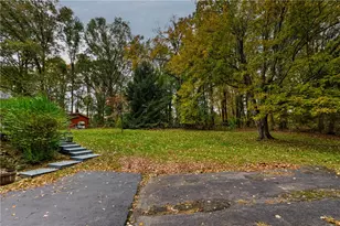 207 Orchard Terrace Dr, Wilmington Township, PA 16142 - Photo 24