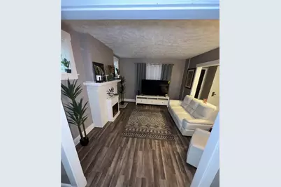 649 Singer Pl, Pittsburgh, PA 15221 - Photo 4