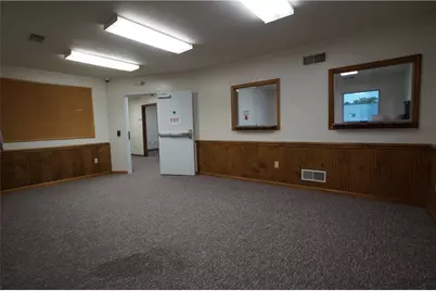 766 E Pittsburgh St Unit 202, Greensburg, PA 15601 - Photo 2