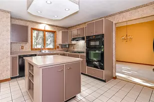 1627 King James Dr, Pittsburgh, PA 15237 - Photo 10