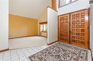 1627 King James Dr, Pittsburgh, PA 15237 - Photo 2