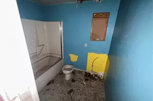 203 Wood St, Belle Vernon, PA 15012 - Photo 6