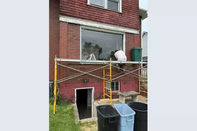 216 E Pike St, Houston, PA 15342 - Photo 6