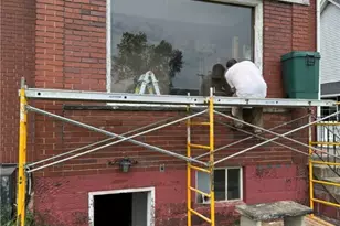 216 E Pike St, Houston, PA 15342 - Photo 6