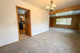414 Holyoke Rd, Center Township, PA 16001 - Photo 14