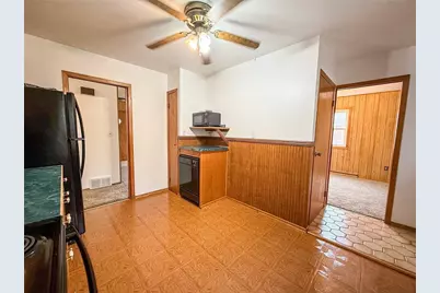 414 Holyoke Rd, Center Township, PA 16001 - Photo 20