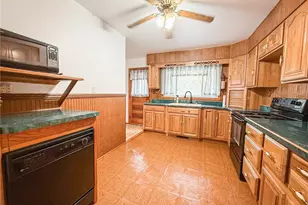 414 Holyoke Rd, Center Township, PA 16001 - Photo 18