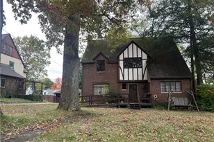 310 Sumner Ave, New Castle, PA 16105 - Photo 1