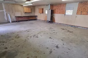 581 E Bakersville Edie Rd, Lincoln Township, PA 15501 - Photo 14