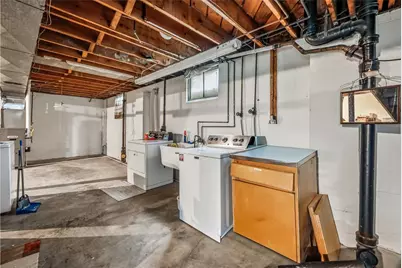 409 Patt Drive, Farrell, PA 16121 - Photo 36