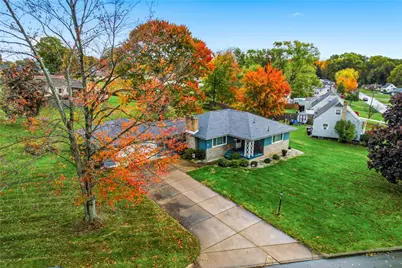 409 Patt Drive, Farrell, PA 16121 - Photo 4