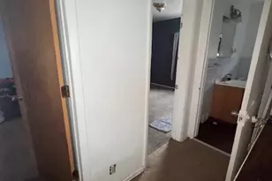 628 Large Ave, Clairton, PA 15025 - Photo 8