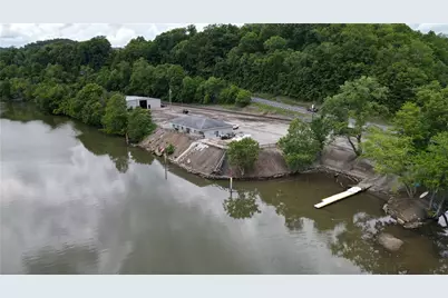 736 Front St, East Bethlehem, PA 15333 - Photo 10