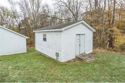 115 Acadia Ln, Washington Township, PA 15613 - Photo 4