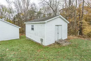 115 Acadia Ln, Washington Township, PA 15613 - Photo 4