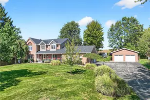 496 Fairlane Blvd, Big Beaver, PA 16141 - Photo 1