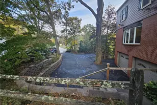 103 Sycamore Dr, Ross Twp, PA 15237 - Photo 4