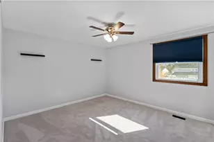 61 Escalon Dr, Findlay Township, PA 15108 - Photo 10