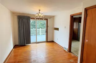 1602 Zeuger St, Pittsburgh, PA 15116 - Photo 8