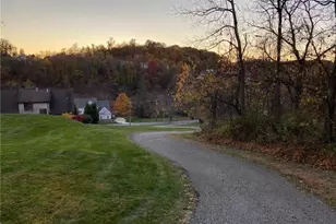 298-A McCombs Rd, Peters Township, PA 15367 - Photo 10