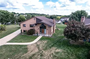 51 Roseanne, Penn Twp, PA 15642 - Photo 4