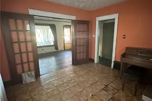 1023 Beckford St, New Castle, PA 16101 - Photo 6