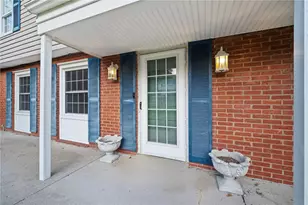 172 E Edgewood Dr, Peters Township, PA 15317 - Photo 2