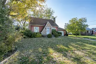 147 Wayne St, Lower Burrell, PA 15068 - Photo 1