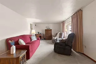 2871 Hastings Dr, Lower Burrell, PA 15068 - Photo 8