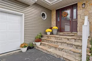 1187 Lakeview Dr, Unity Township, PA 15650 - Photo 2