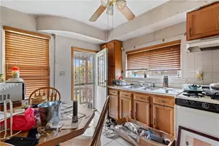 609 Large Ave, Clairton, PA 15025 - Photo 34