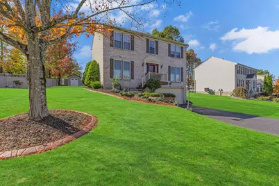 243 Edgewood Dr, Brighton Township, PA 15009 - Photo 2