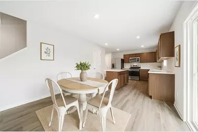 4122 Woodland Ave, South Park, PA 15129 - Photo 4