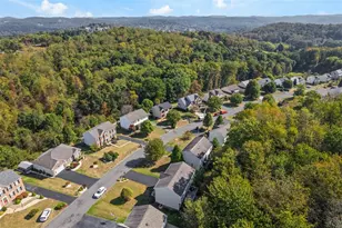 705 Sunrise Dr, Allegheny Township, PA 15656 - Photo 10