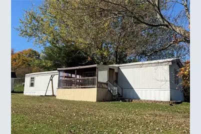 552 Village Dr, Franklin Township, PA 16001 - Photo 1