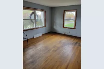 974 Hadley Dr, Sharon, PA 16146 - Photo 4