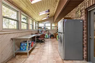 191 Meadowfield Ln, Jefferson Hills, PA 15025 - Photo 16