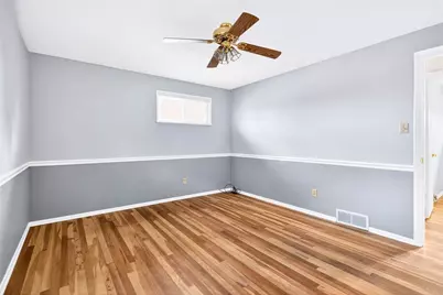 112 Kollar Dr, Liberty Boro, PA 15133 - Photo 34