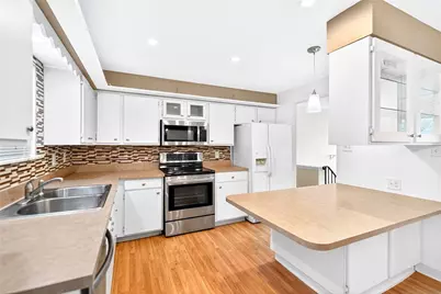 112 Kollar Dr, Liberty Boro, PA 15133 - Photo 16