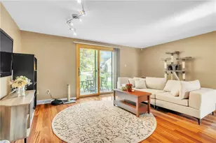 6 Hennig Dr, Pittsburgh, PA 15236 - Photo 8