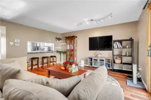 6 Hennig Dr, Pittsburgh, PA 15236 - Photo 10