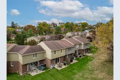 6 Hennig Dr, Pittsburgh, PA 15236 - Photo 14