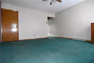 613 E 19th Ave, Munhall, PA 15120 - Photo 8