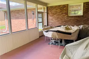 912 Lynn St, New Castle, PA 16101 - Photo 8