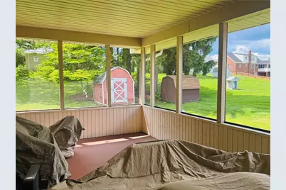 912 Lynn St, New Castle, PA 16101 - Photo 10