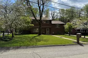 37 Bel Aire Dr, Murrysville, PA 15626 - Photo 2