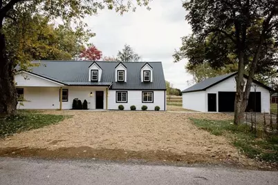 121 White Oak Dr, Connoquenessing Township, PA 16053 - Photo 1