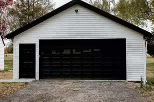 121 White Oak Dr, Connoquenessing Township, PA 16053 - Photo 24